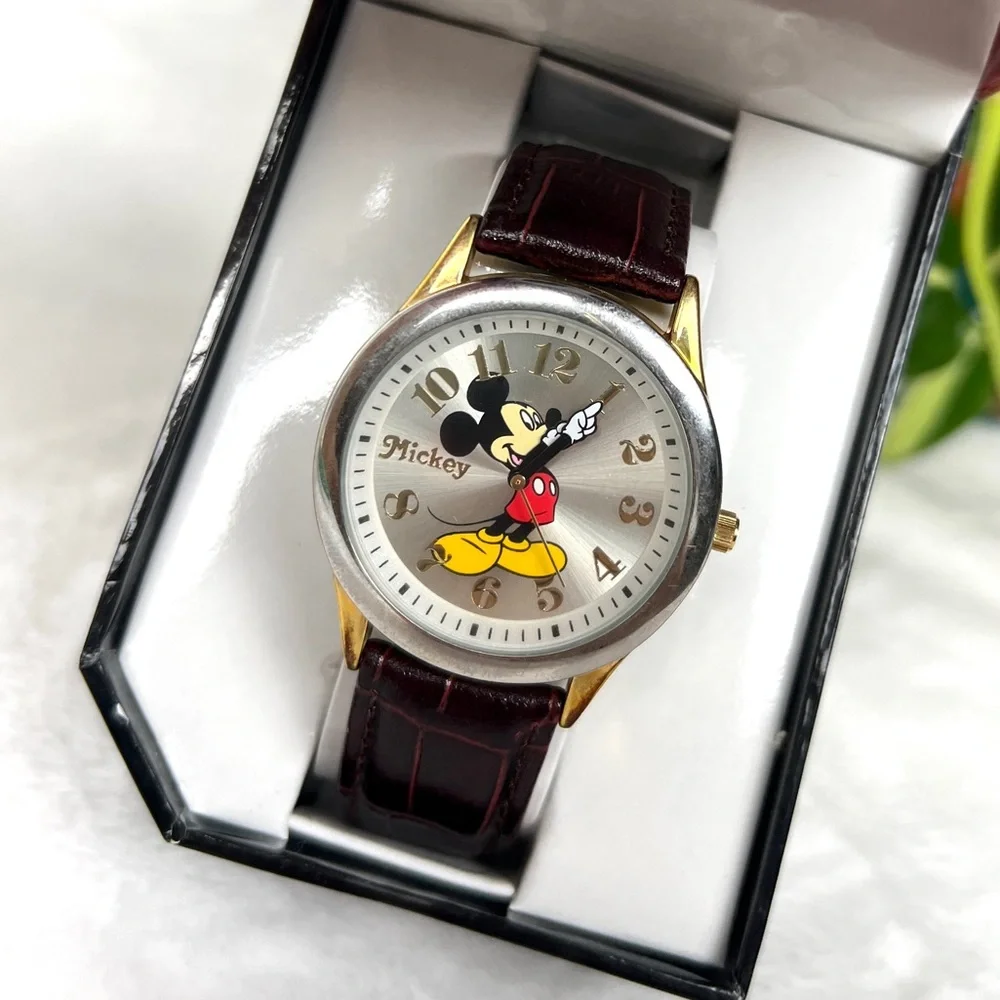 Mickey Mouse Watch - Picture 1 of 12